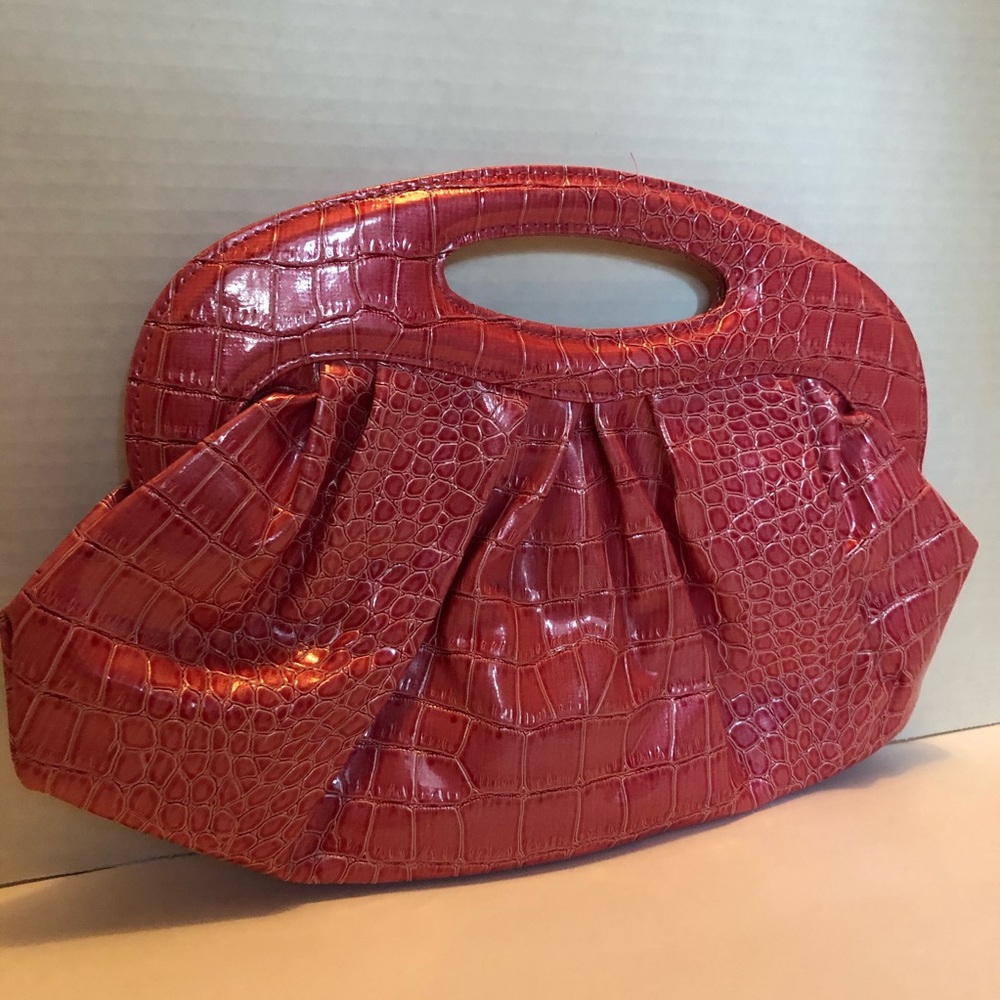 BijouxTerner Hand Clutch